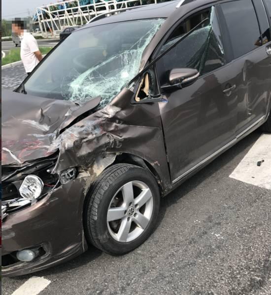 红谷滩爆料车祸事件最新,悲剧瞬间，生命无常，紧急救援展开